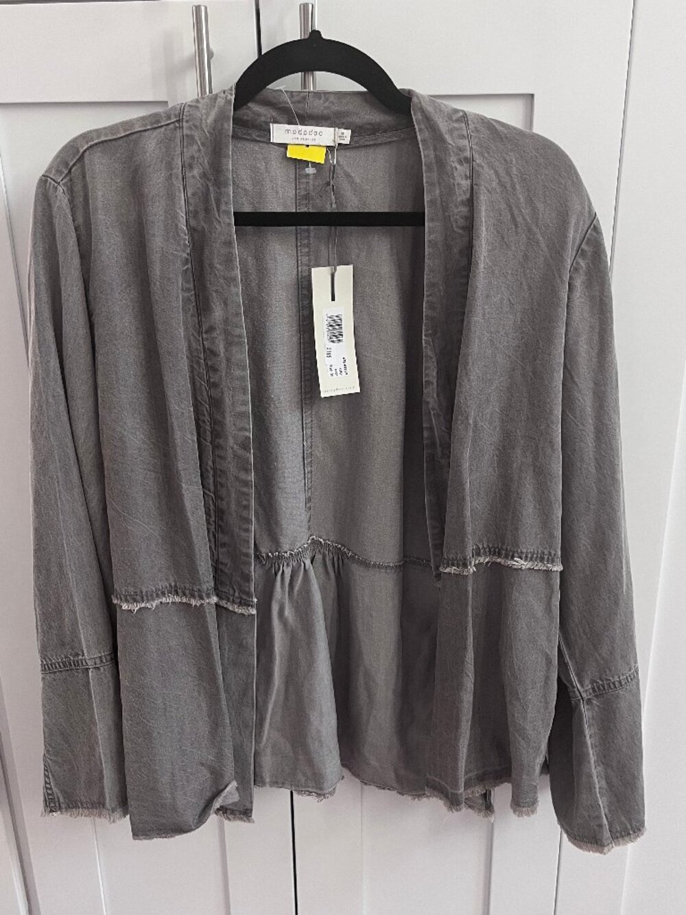 Mododoc Los Angeles M Top with Flared Sleeves